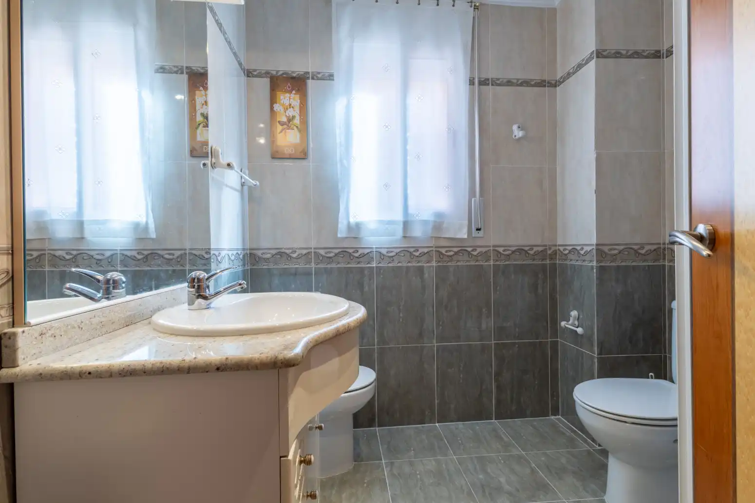 Bany de Casa o xalet en venda en Viver amb Terrassa i Moblat