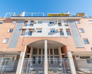 Exterior view of Flat for sale in  Granada Capital  with Air Conditioner, Heating and Private garden