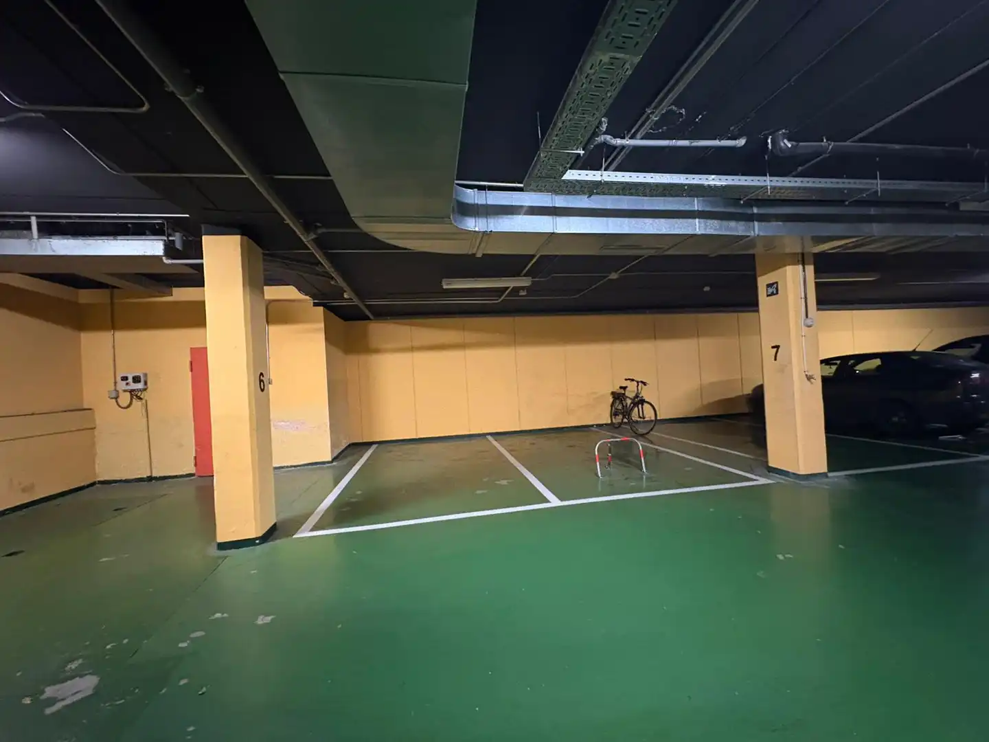 Flat for rent in Calle Condes de Pinto, Parque Europa - Los Pitufos