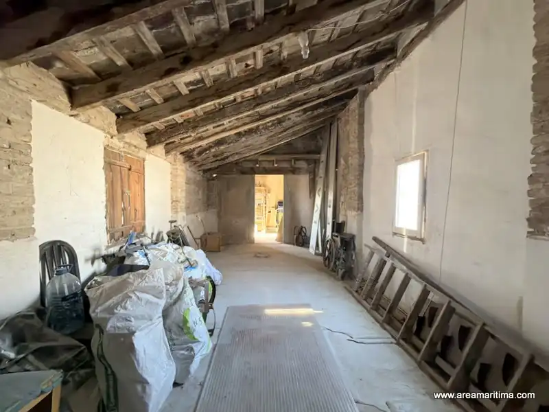 Casa adosada en venta en Valencia con Trastero y Alarma