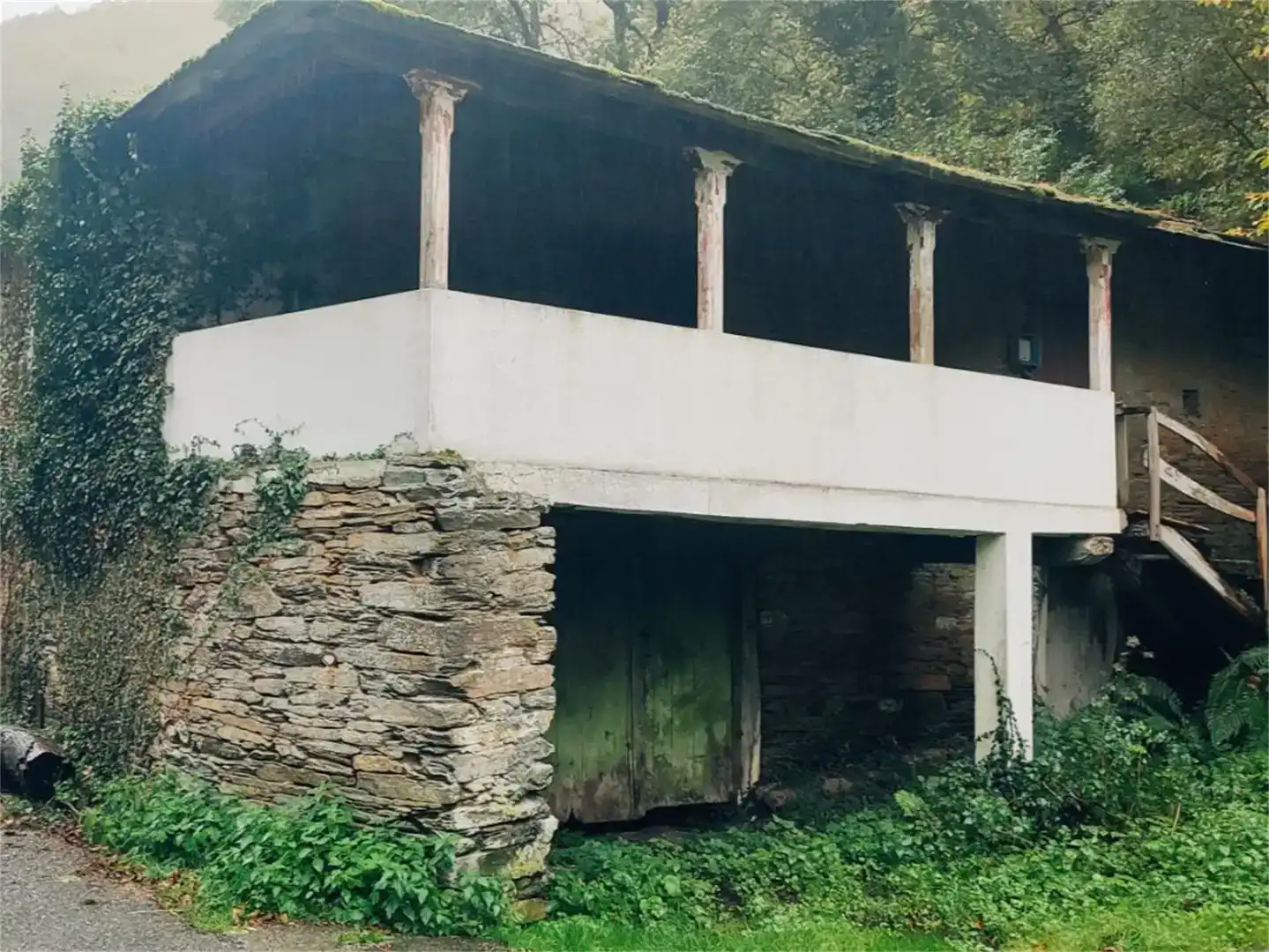 Vista exterior de Piso en venta en Samos