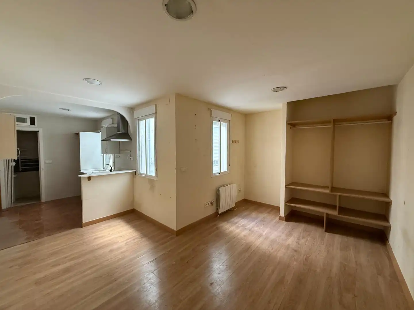 Habitación de Piso en venta en Madrid con Calefacción y Alarma