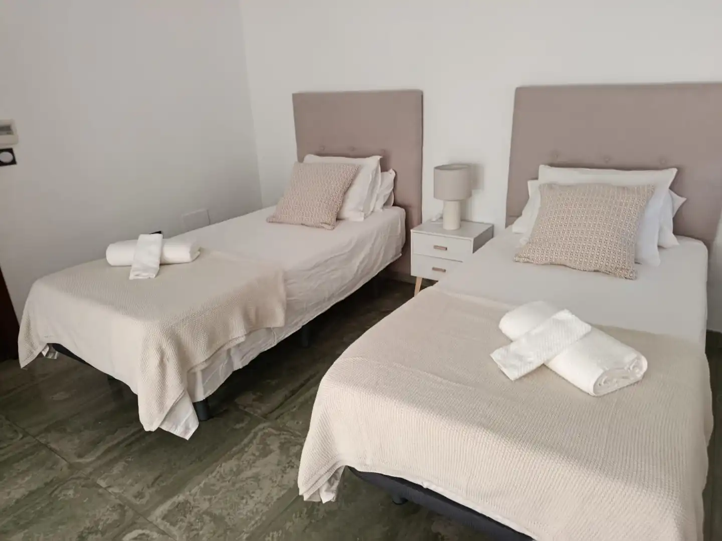 Bedroom of Detached homes for rent in Benalmádena  with Air Conditioner, Terrace and Swimming Pool