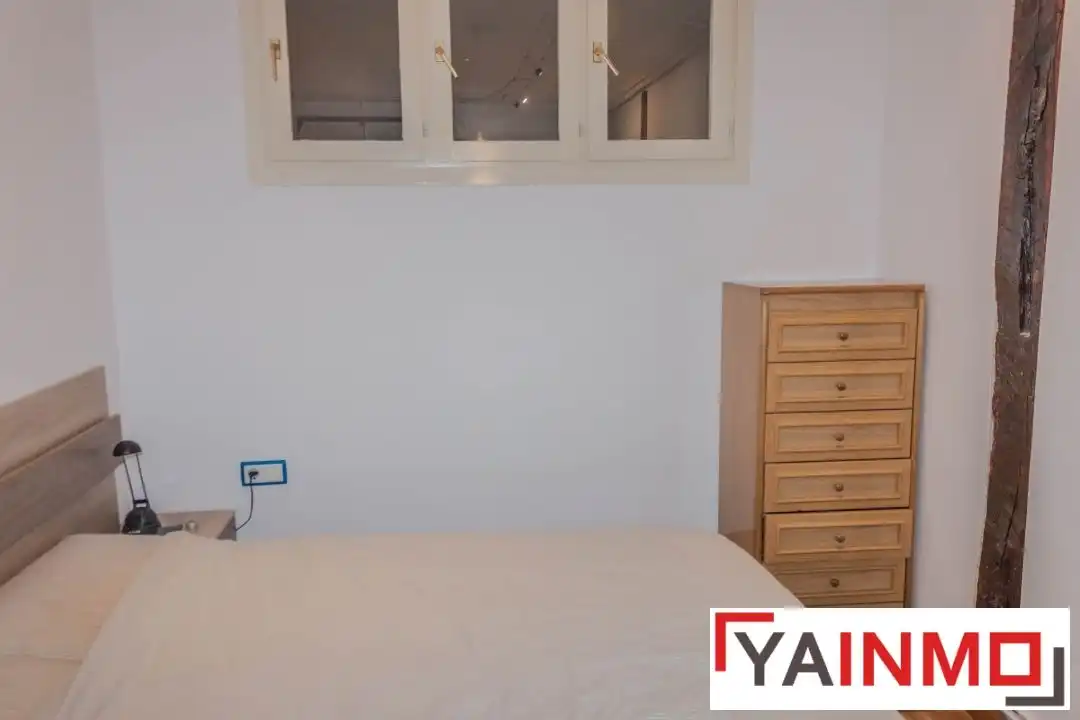 Habitación de Piso en venta en Vitoria - Gasteiz con Calefacción, Parquet y Balcón