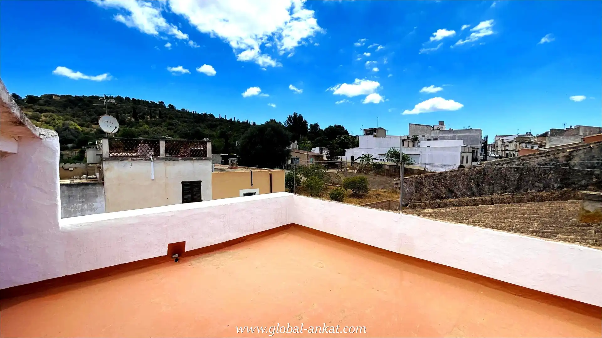 Vista exterior de Casa adosada en venda en Felanitx amb Traster