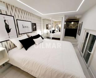 Bedroom of Flat for sale in  Madrid Capital  with Air Conditioner and Heating