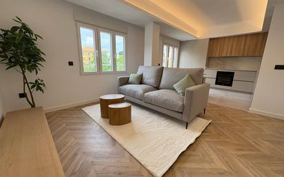 Sala d'estar de Pis en venda en  Valencia Capital amb Aire condicionat i Parquet
