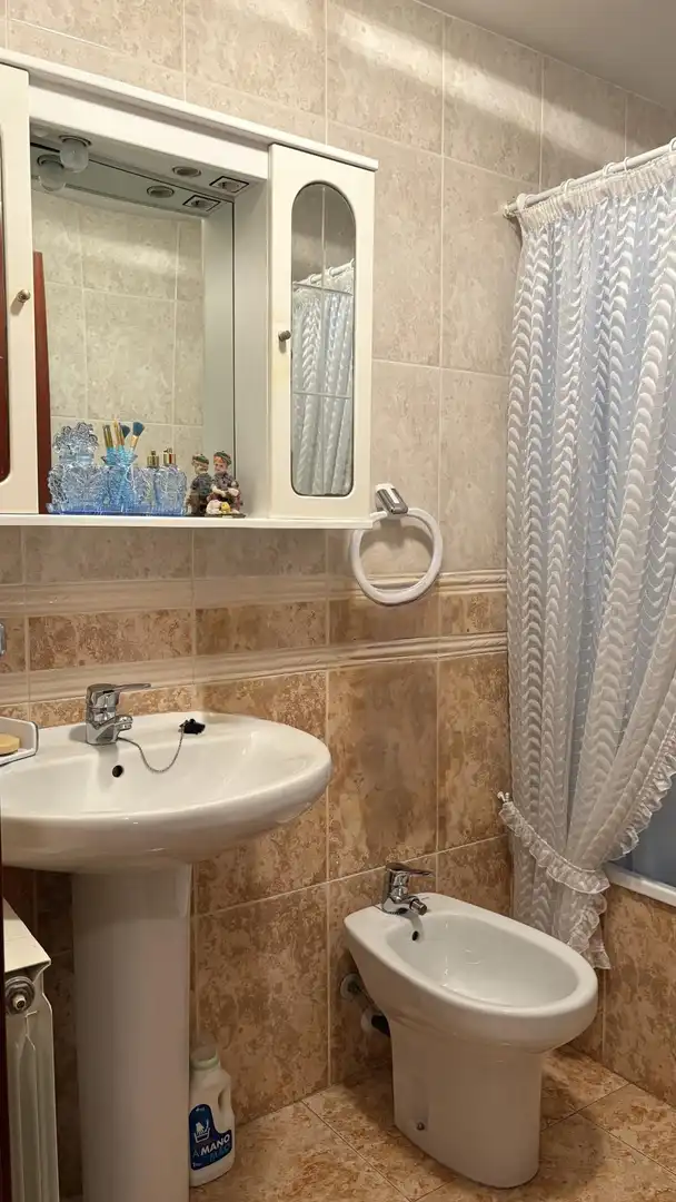 Baño de Piso en venta en Blanes con Calefacción y Balcón