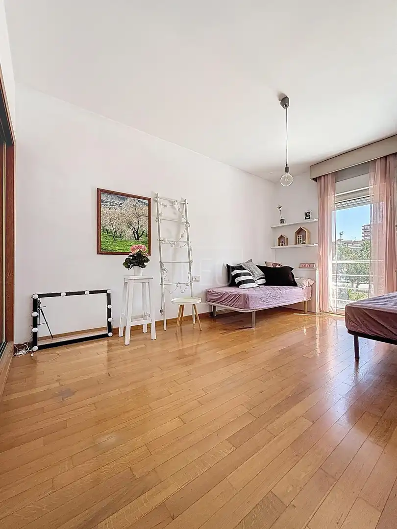 Schlafzimmer von Einfamilien-Reihenhaus zum Verkauf in Granada mit Klimaanlage, Privatgarten und Terrasse