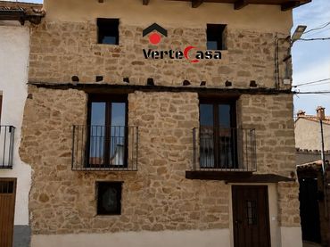 Casa con balcone in vendita a Aliagarico