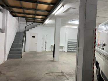 Local comercial de lloguer a Carrer del Garrofer 50