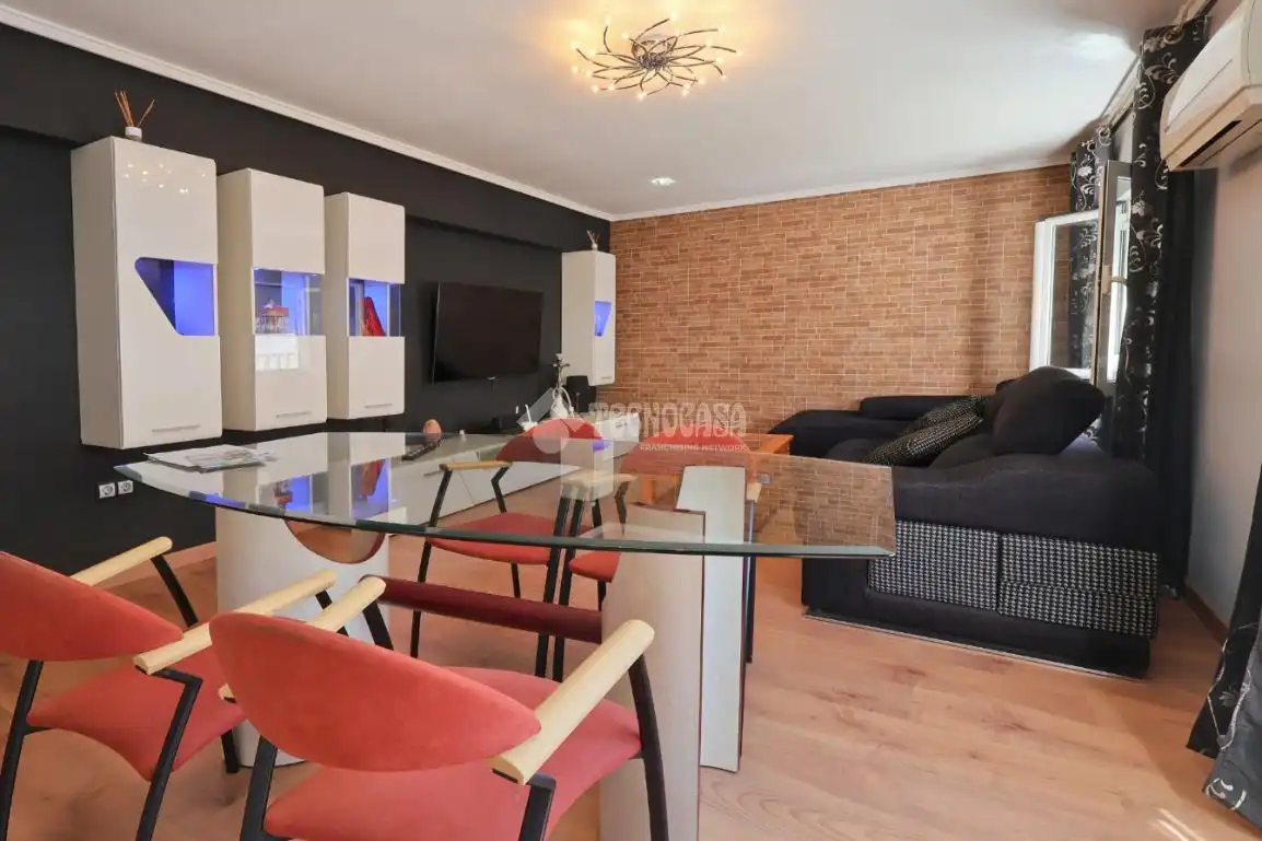 Living room of Flat for sale in Sagunto / Sagunt  with Air Conditioner, Furnished and Balcony