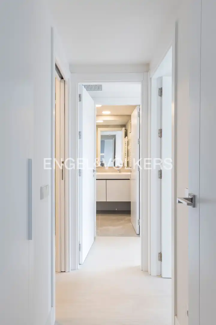 Flat for rent in Madrid  with Air Conditioner, Heating and Storage room