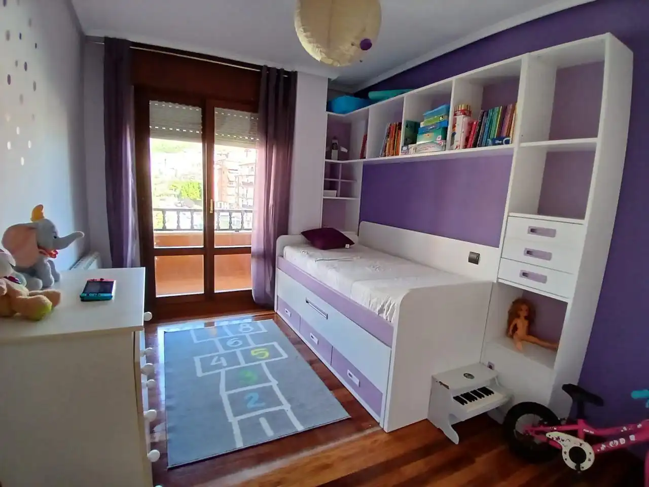 Bedroom of Flat for sale in Castro-Urdiales  with Heating, Parquet flooring and Terrace