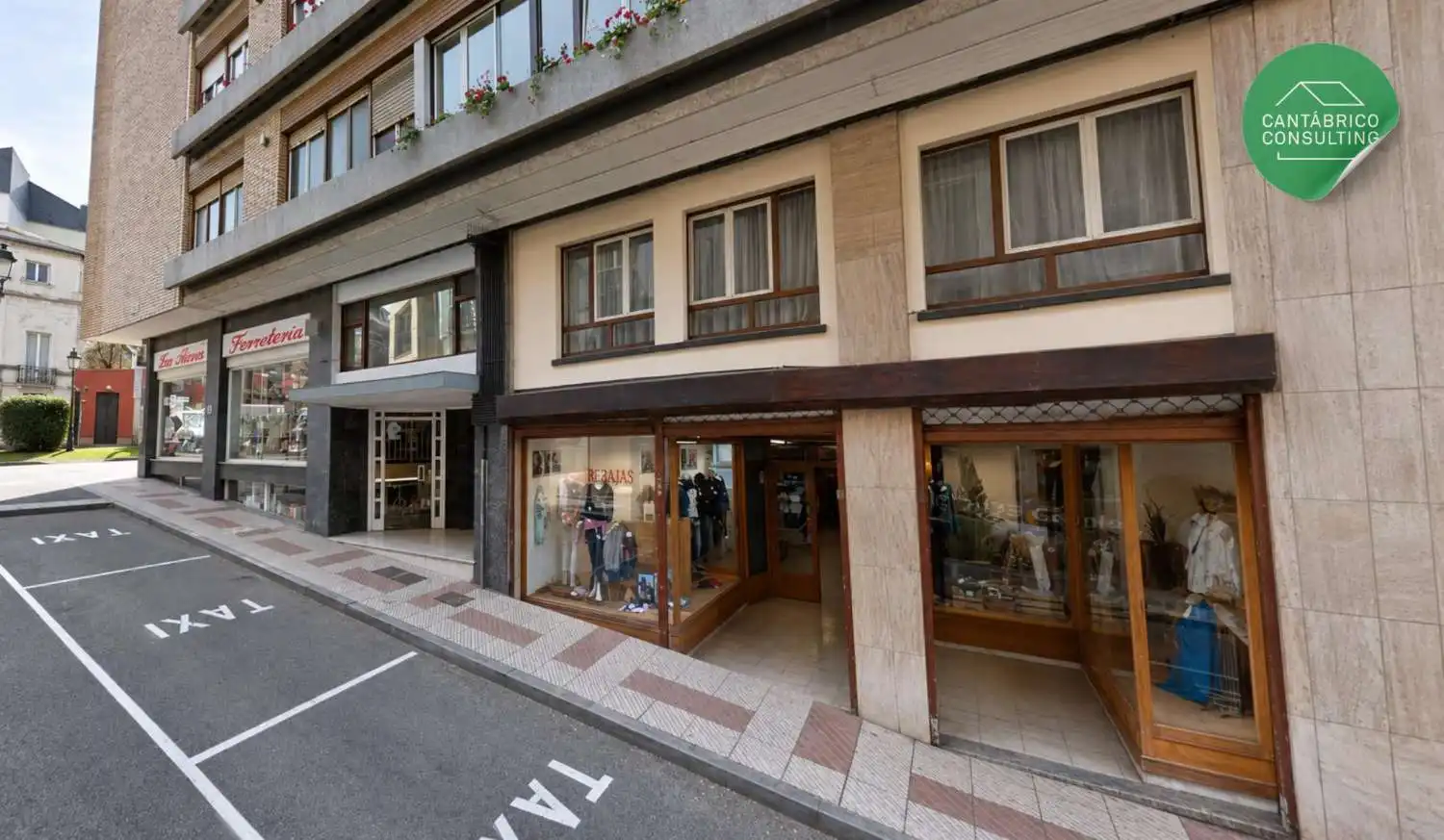 Local en venta en Navia con Amueblado