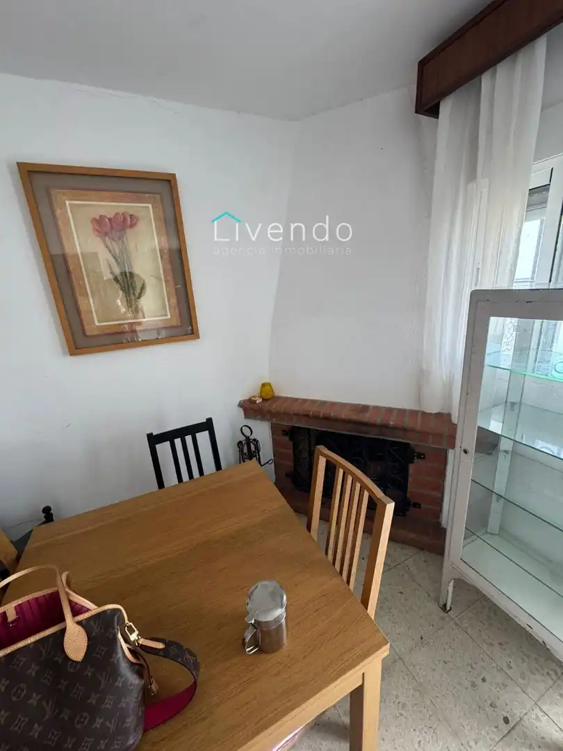Sala d'estar de Casa o xalet en venda en Chiclana de la Frontera amb Jardí privat, Piscina i Piscina comunitària
