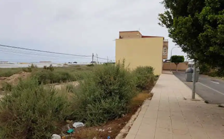 Terrenys i solars en venda a guardias viejas