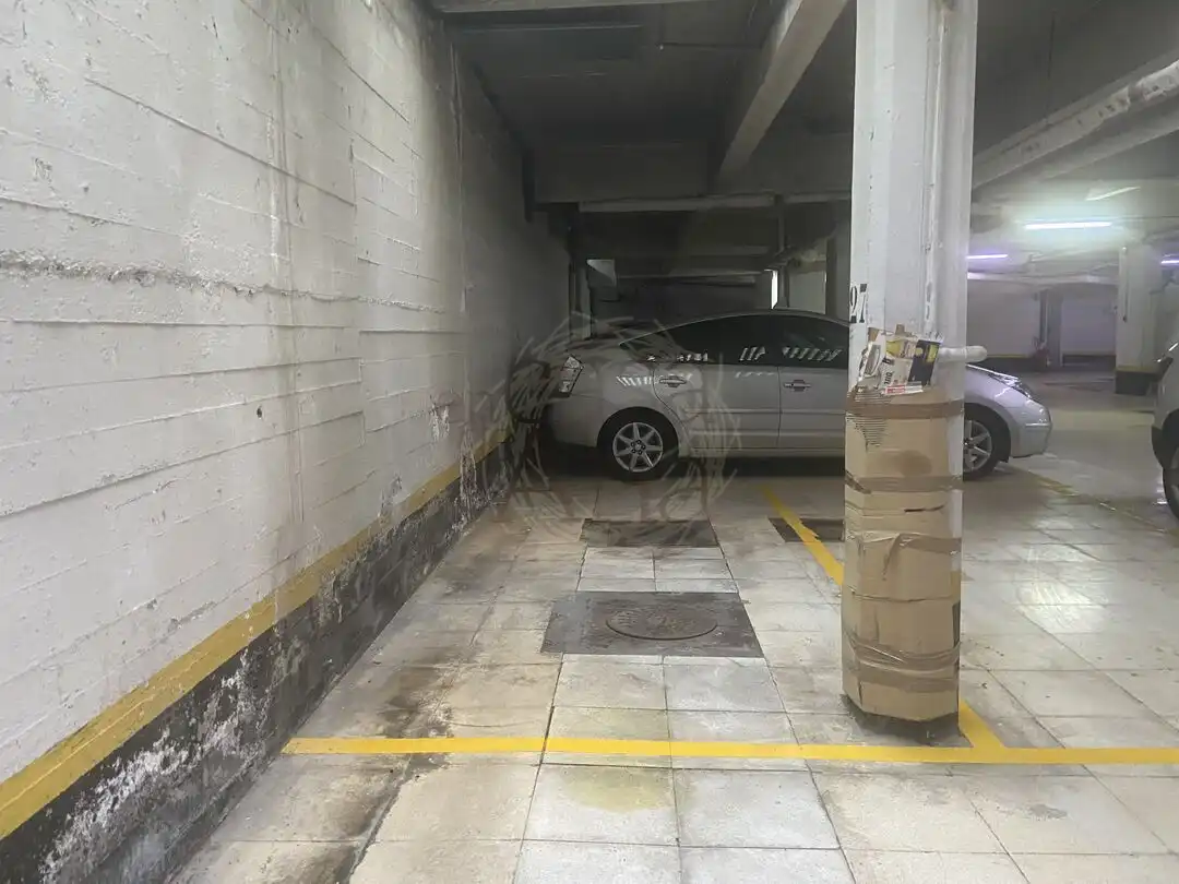 Parkplatz zum Verkauf in Rodríguez Arias Kalea