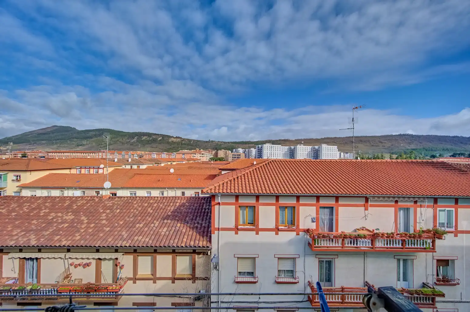 Vista exterior de Piso en venta en  Pamplona / Iruña con Calefacción y Parquet