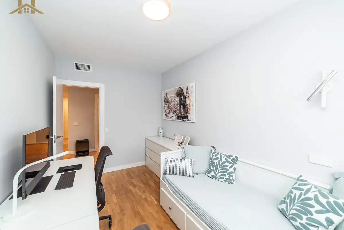 Schlafzimmer von Wohnung zum Verkauf in Boadilla del Monte mit Klimaanlage, Heizung und Abstellraum