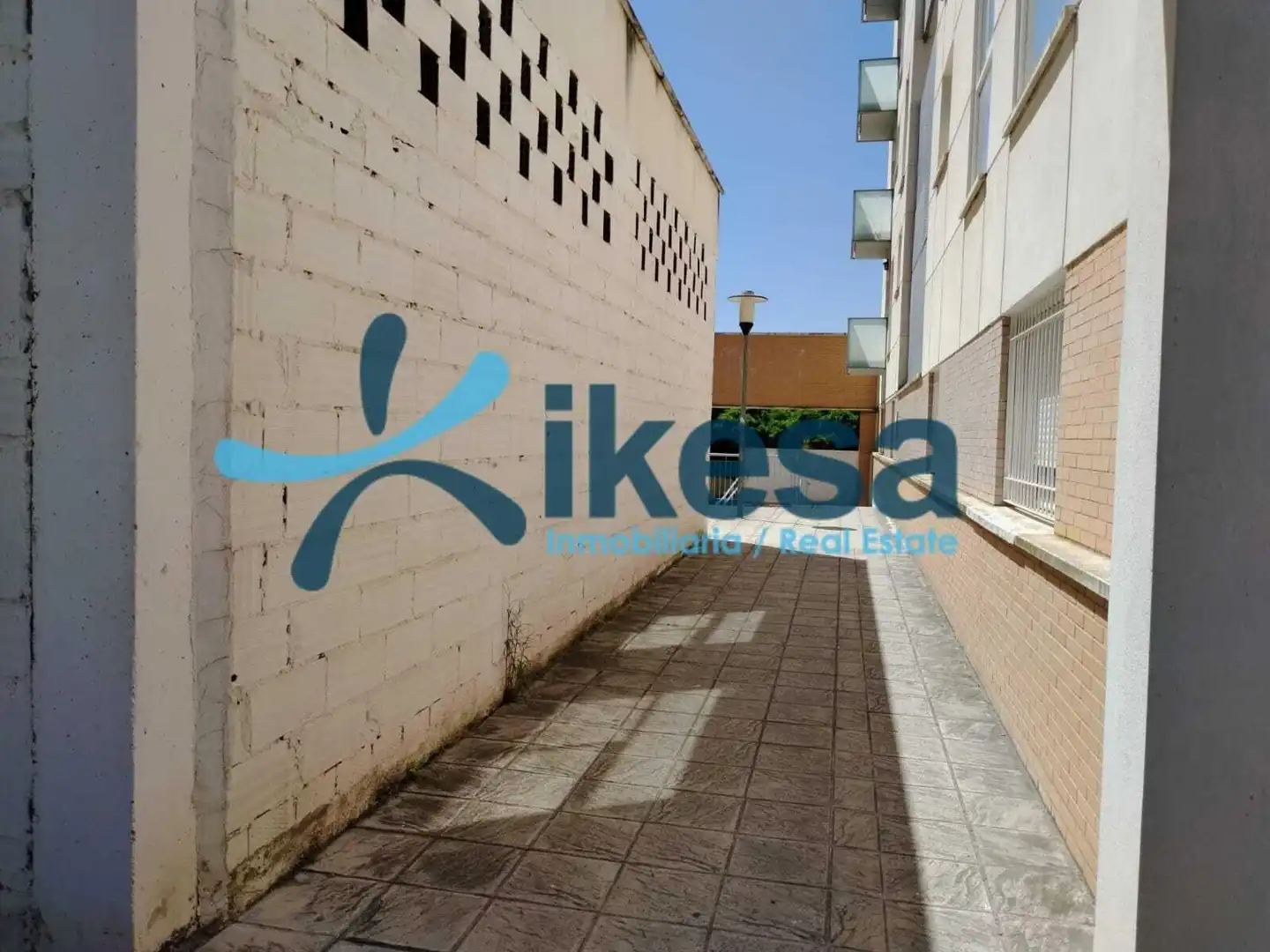Local comercial en venda a Avenida Elvas, imagen 4