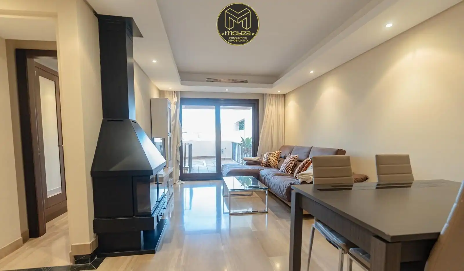 Wohnzimmer von Dachboden zur Miete in Estepona