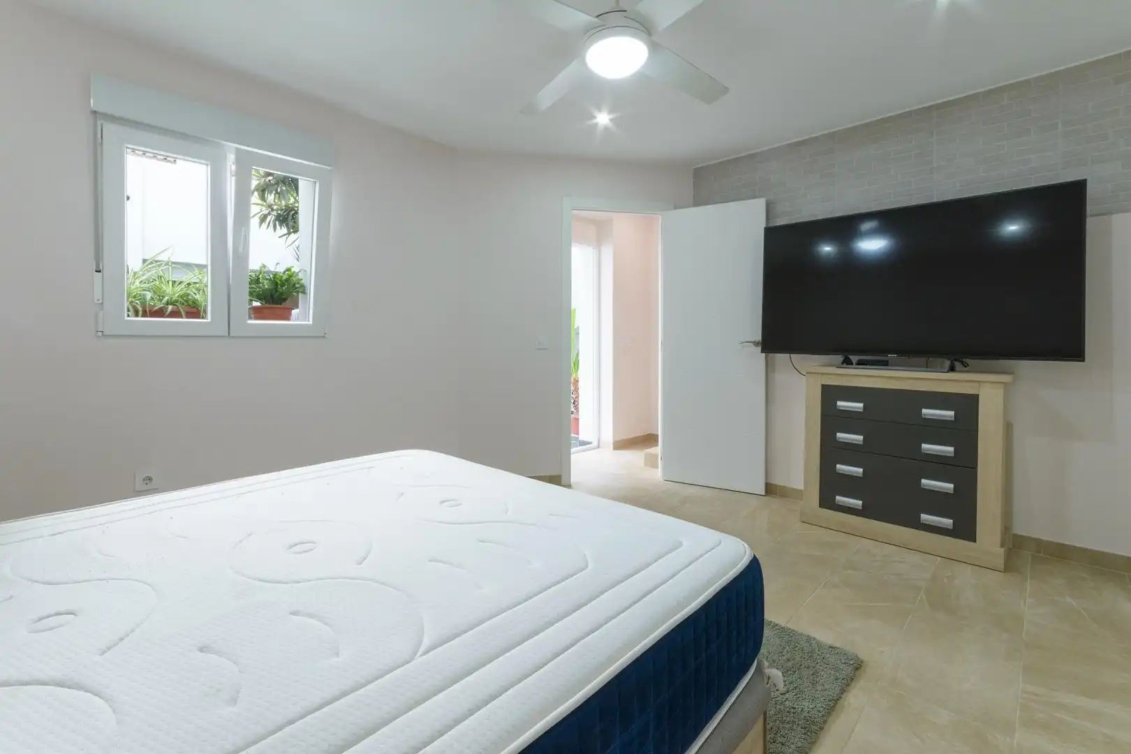 Habitación de Casa o chalet en venta en Tavernes de la Valldigna con Terraza
