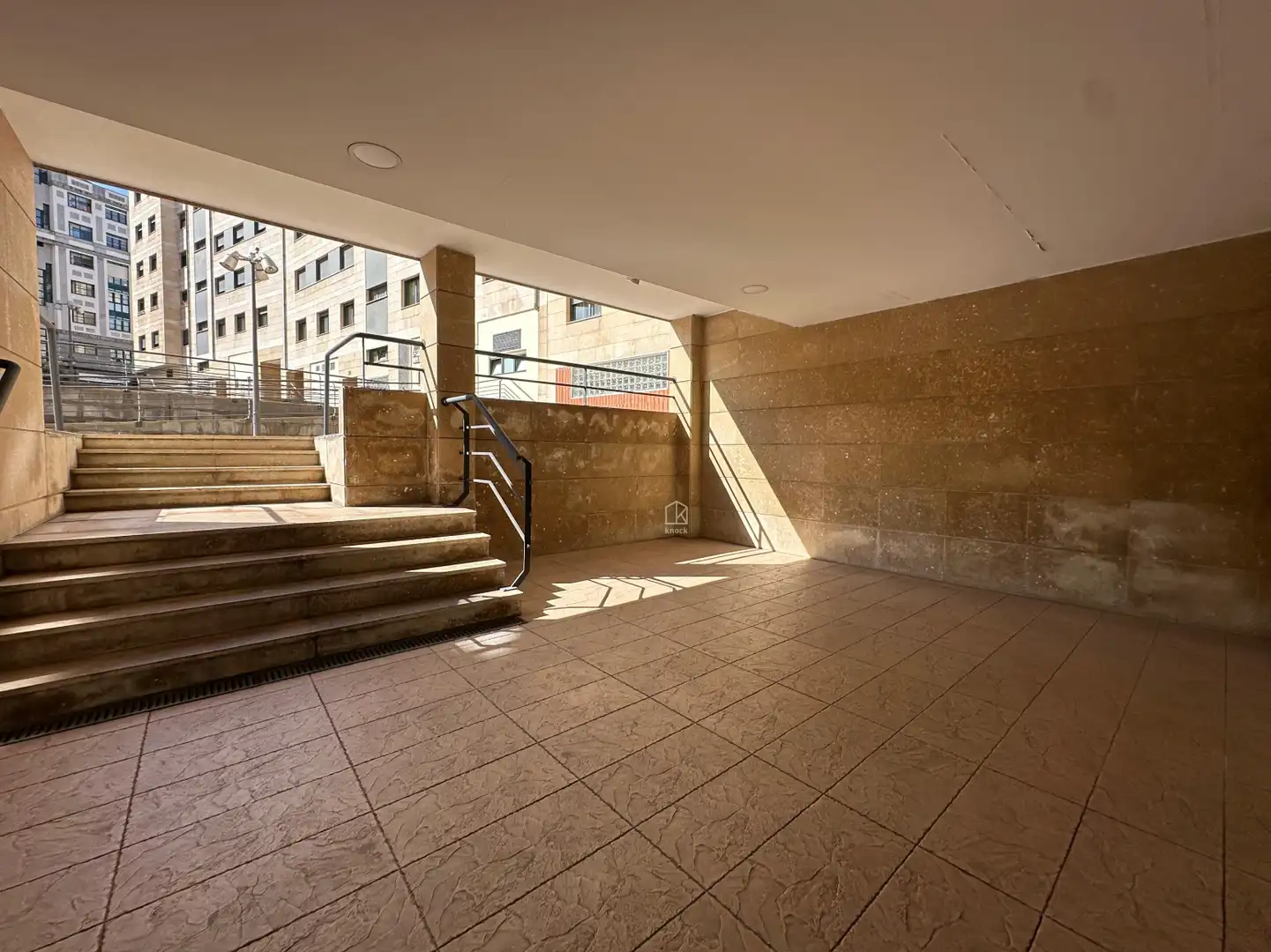 Flat for rent in Oviedo - Calle Tomás Crespo Frígilis, La Ería