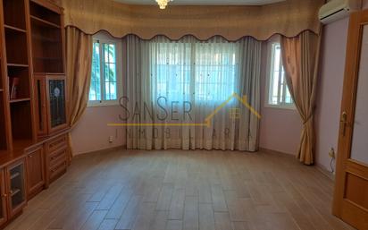 Living room of Single-family semi-detached for sale in Numancia de la Sagra  with Air Conditioner and Terrace