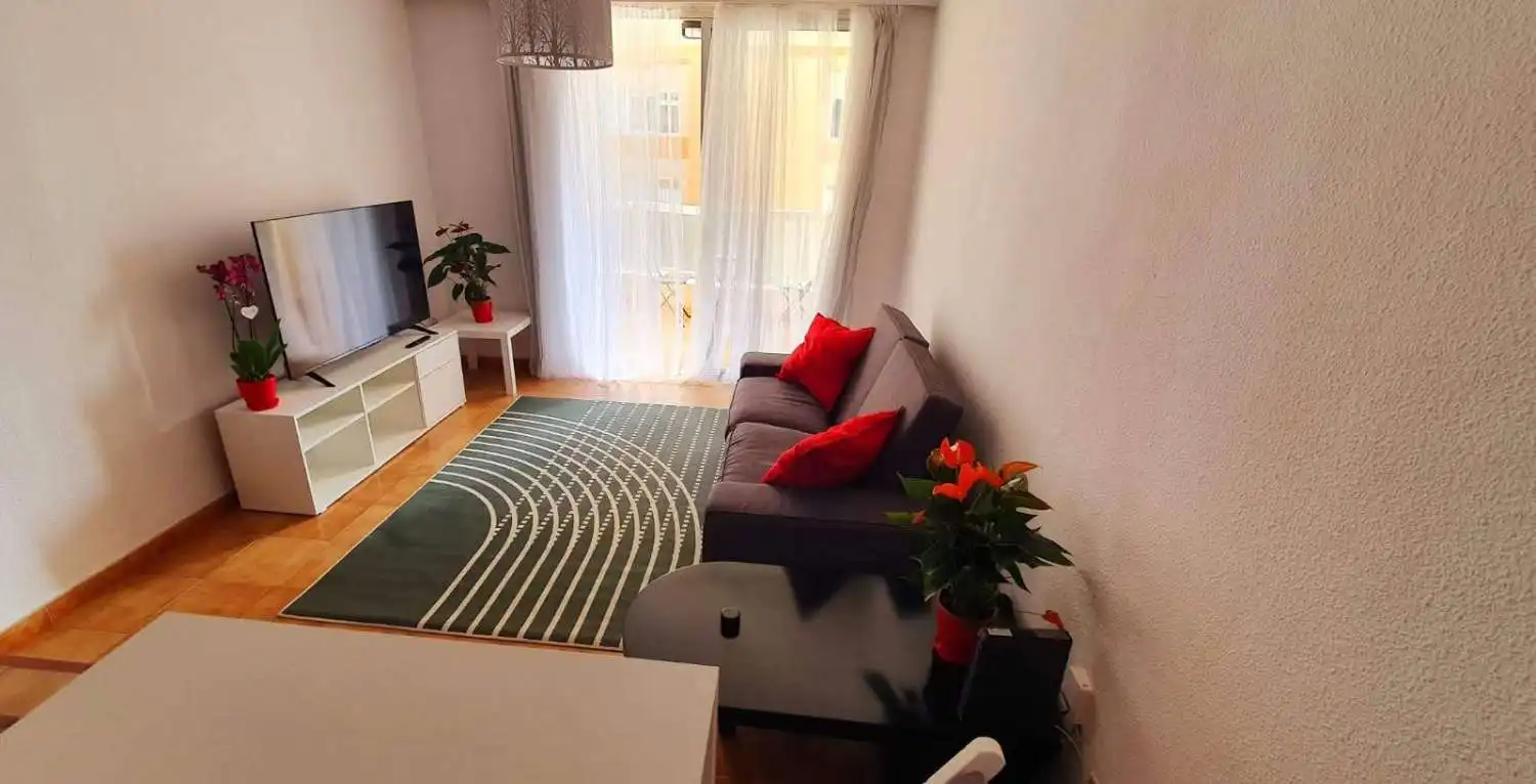 Sala d'estar de Apartament en venda en Santa Cruz de Tenerife amb Terrassa, Piscina i Moblat