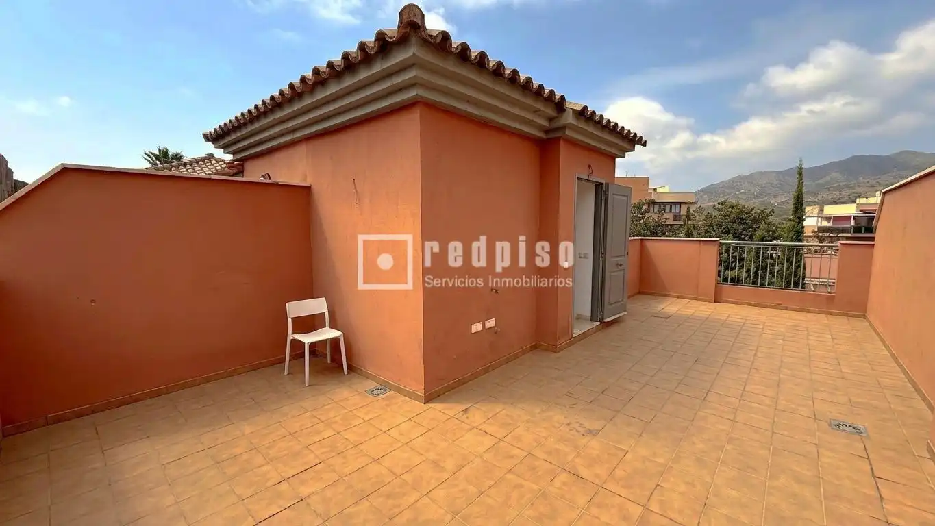 Terrassa de Casa o xalet de lloguer en Málaga amb Aire condicionat, Calefacció i Jardí privat