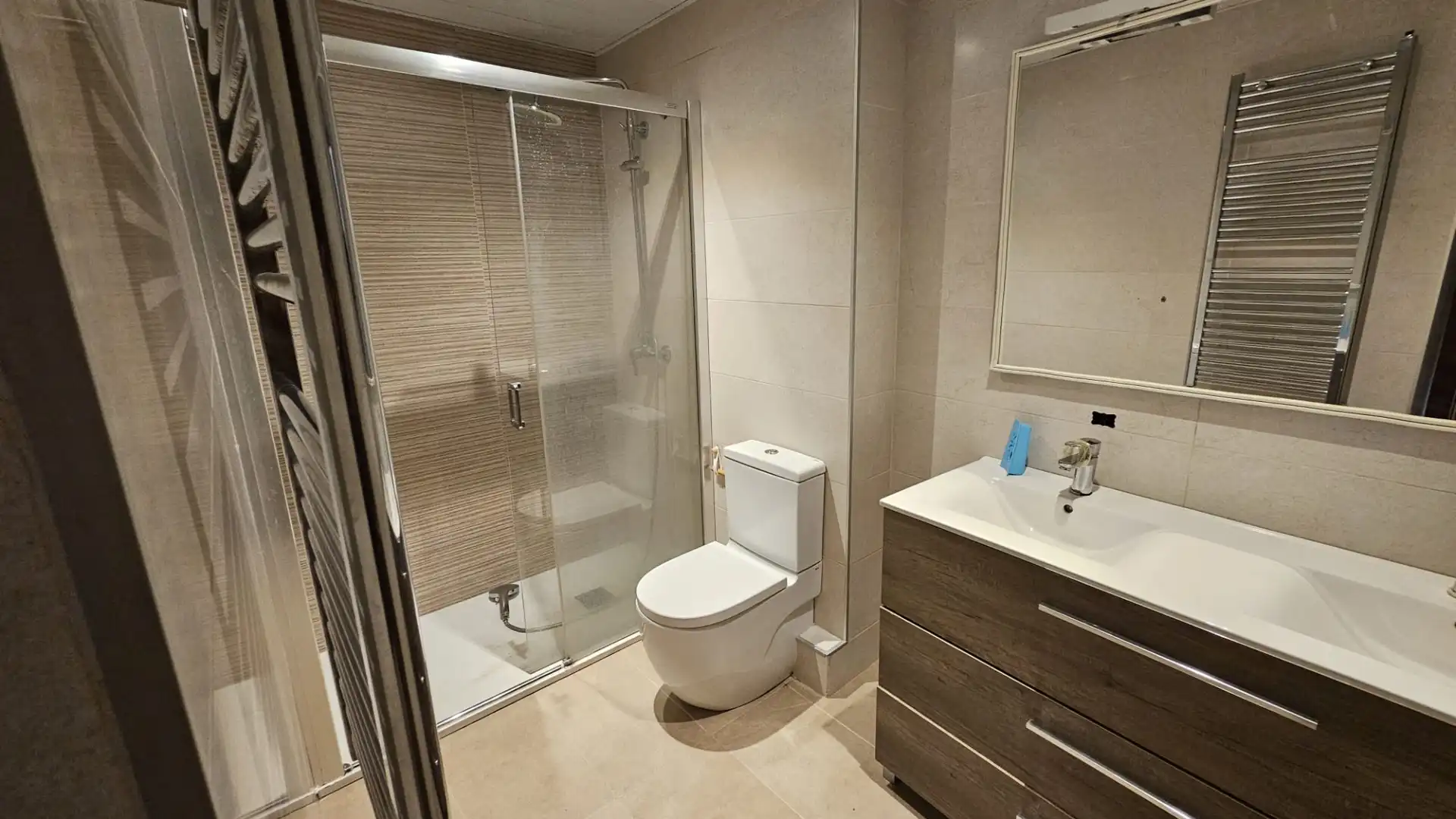 Piso con terraza en venta en Carrer de Francisco de Vitòria 16, imagen 4