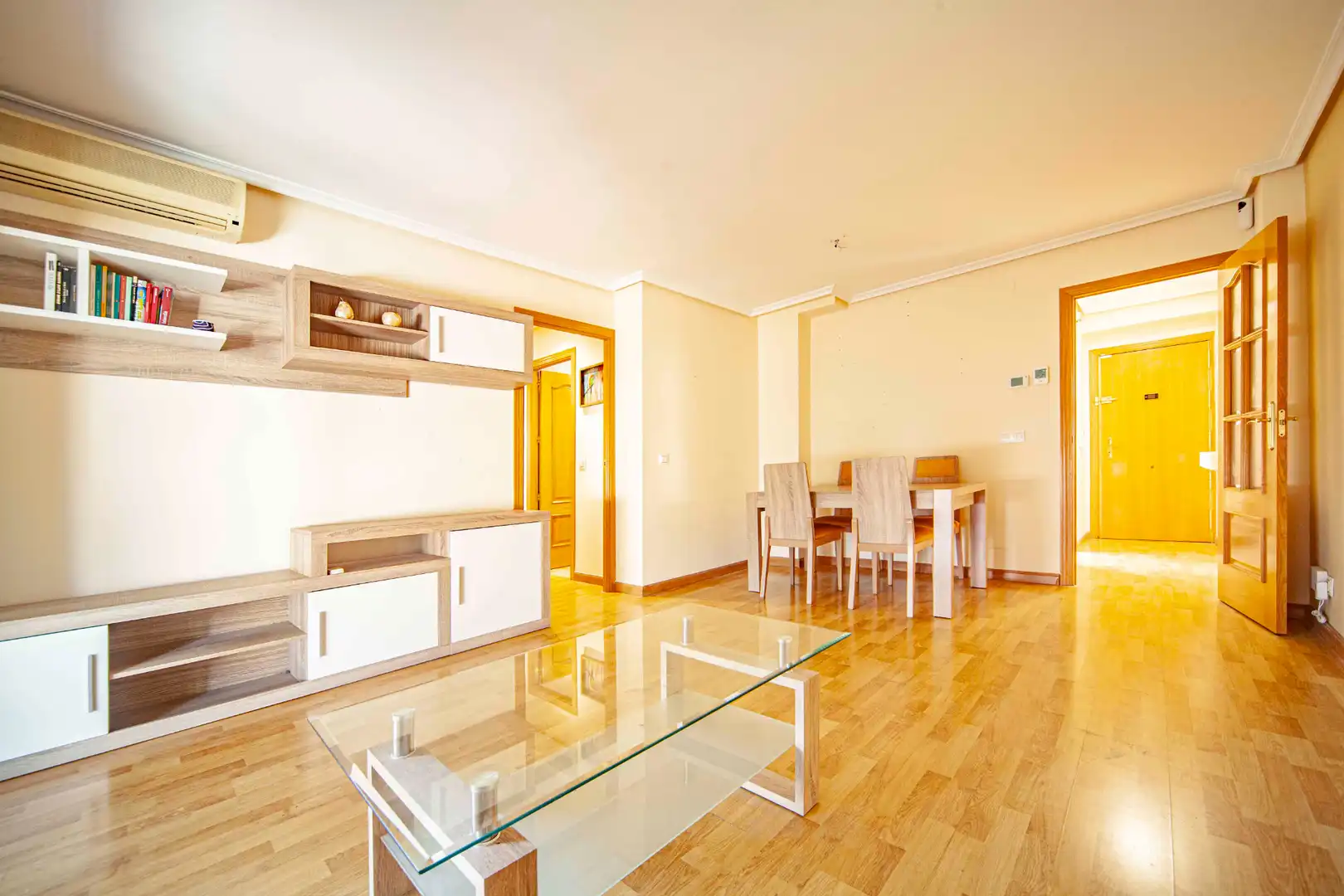 Sala de estar de Piso en venta en Móstoles con Aire acondicionado, Calefacción y Parquet