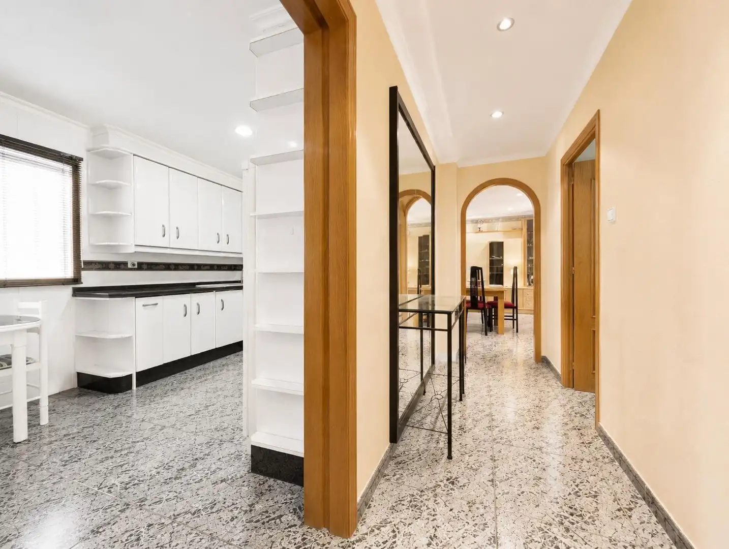 Apartamento en venta en Elche / Elx con Aire acondicionado y Amueblado
