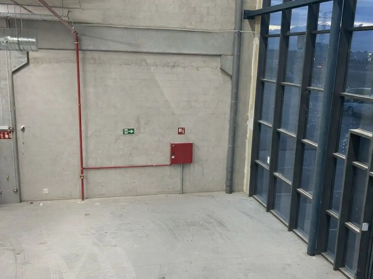 Commercial properties for rent in Alcalá de Henares  with Air Conditioner, Heating and Alarm