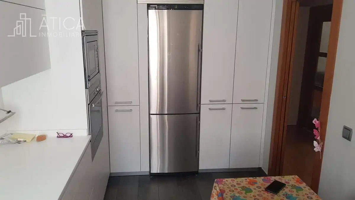 Kitchen of Flat for rent in Salamanca  with Heating, Storage room and Community pool