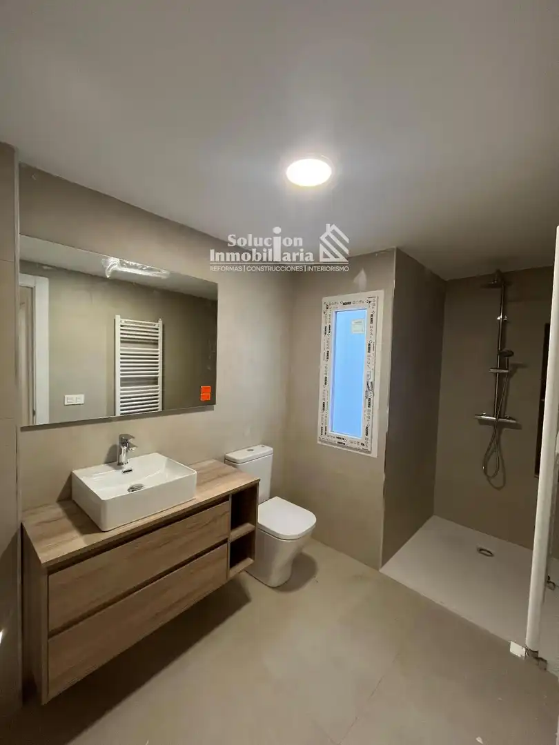Baño de Piso en venta en Salamanca con Calefacción y Amueblado