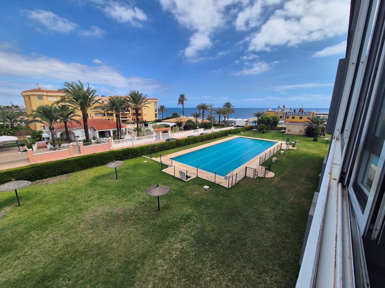 Piscina de Apartament en venda en Torrevieja amb Piscina, Moblat i Piscina comunitària