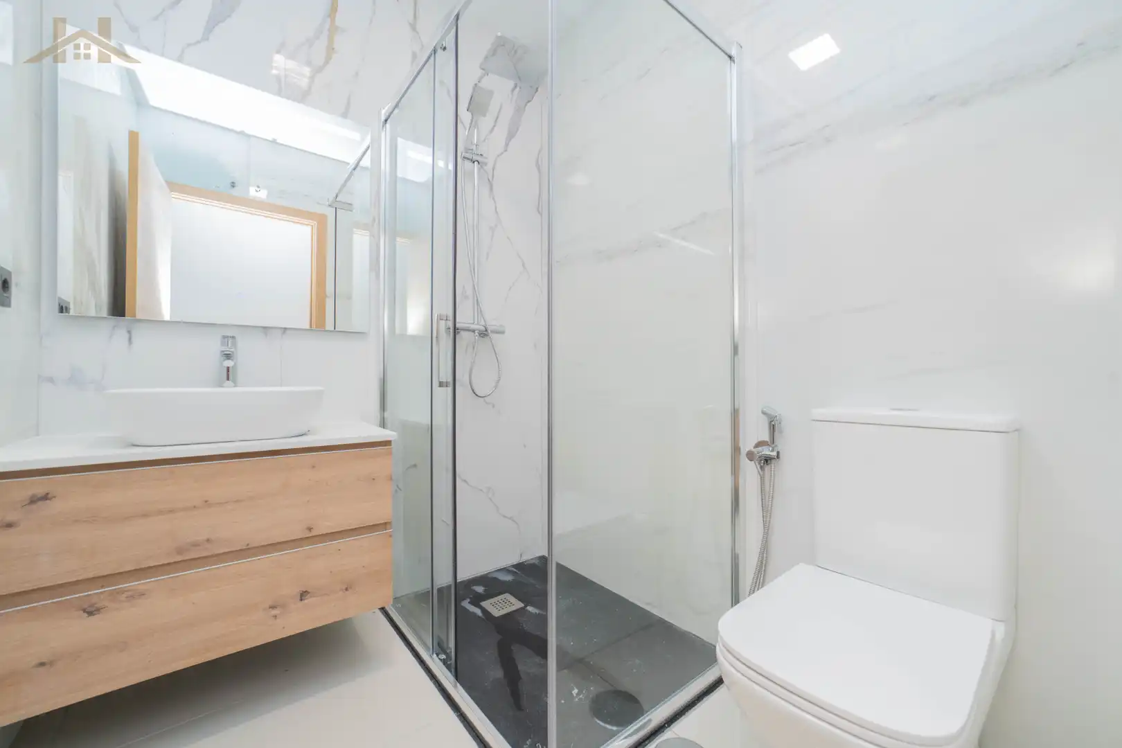 Baño de Piso en venta en Móstoles con Aire acondicionado y Calefacción