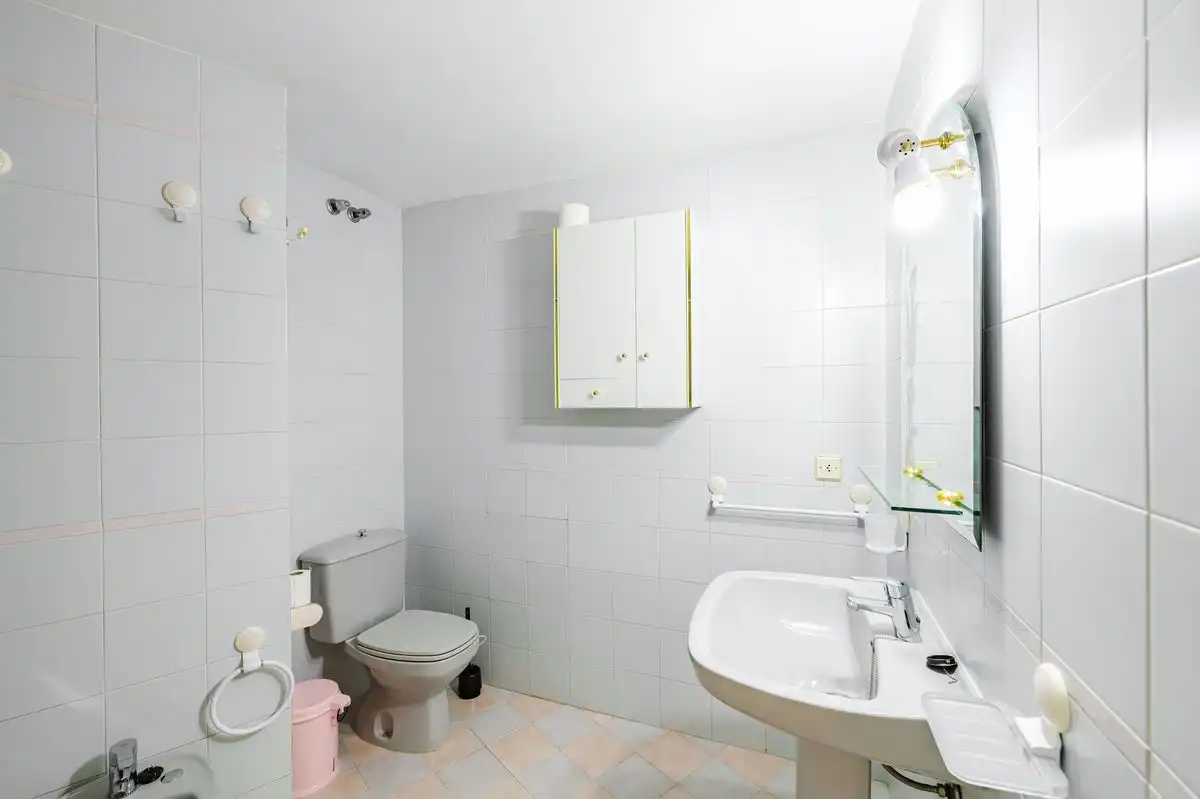 Bathroom of Flat for sale in Torrox  with Air Conditioner, Heating and Private garden