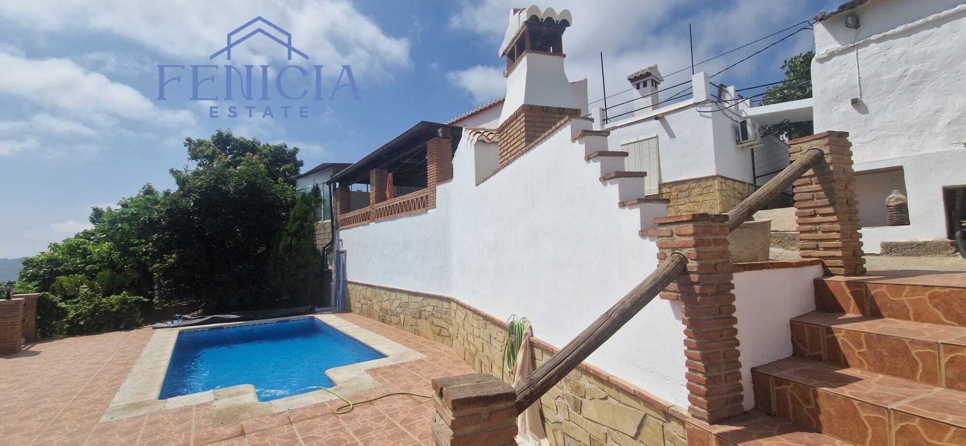 Exterior view of Country house to rent in Almuñécar  with Air Conditioner, Terrace and Swimming Pool