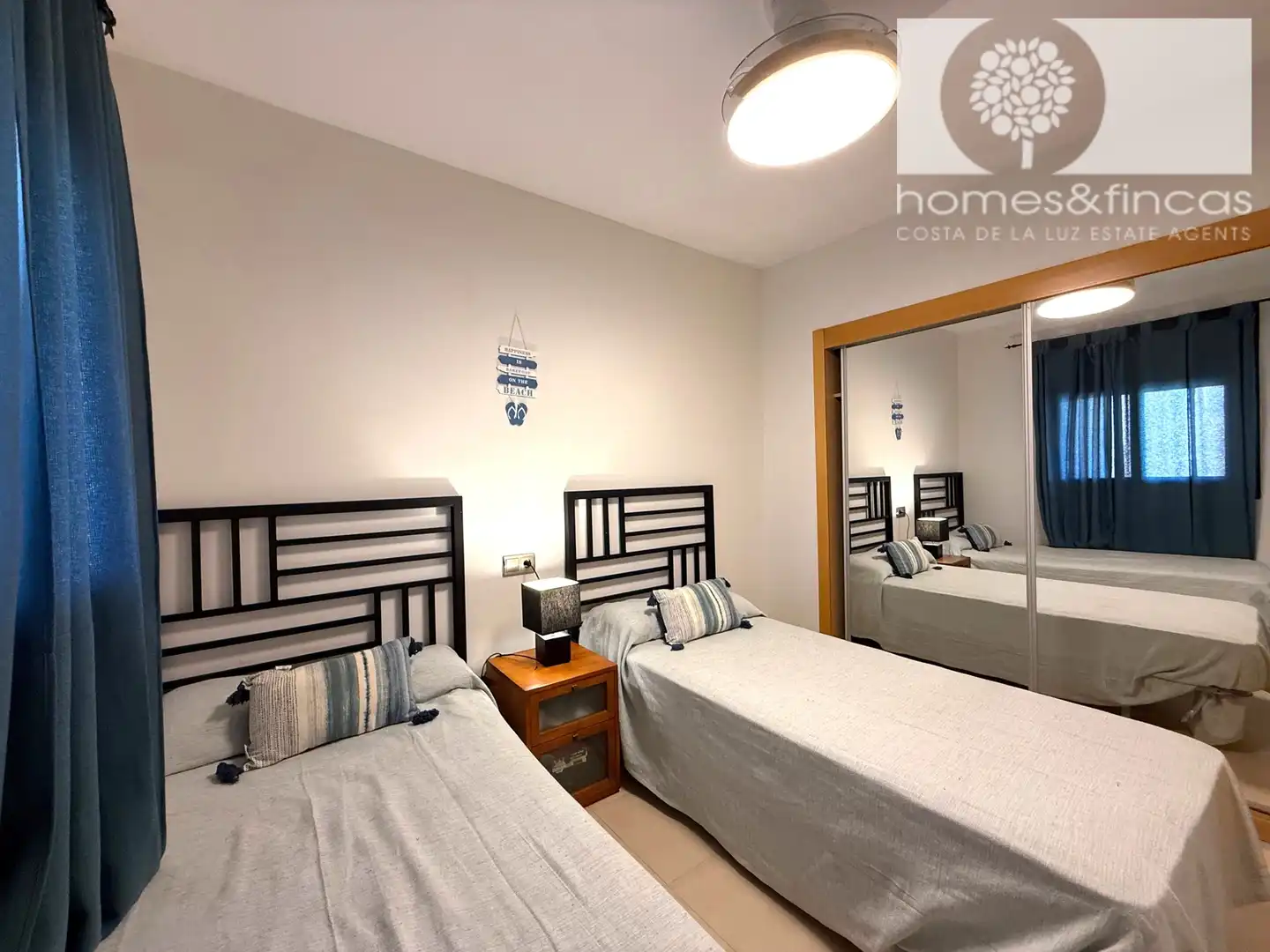 Habitación de Ático en venta en Ayamonte con Aire acondicionado, Amueblado y Piscina comunitaria