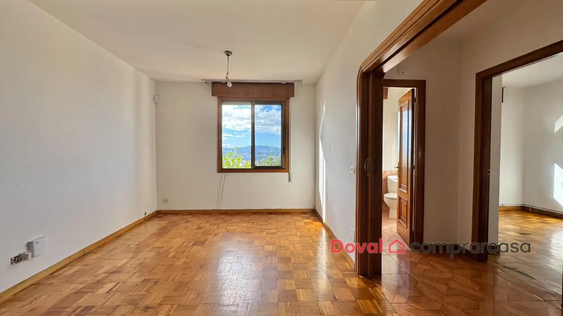 Living room of Houses for sale in Vigo   with Heating, Private garden and Parquet flooring