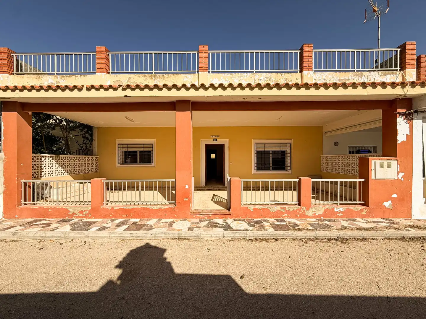 Exterior view of Detached homes for sale in Cullera  with Terrace and Furnished