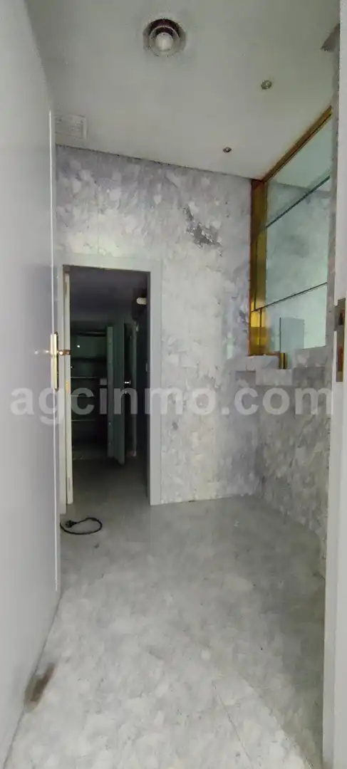 Local de lloguer en Valladolid amb Aire condicionat