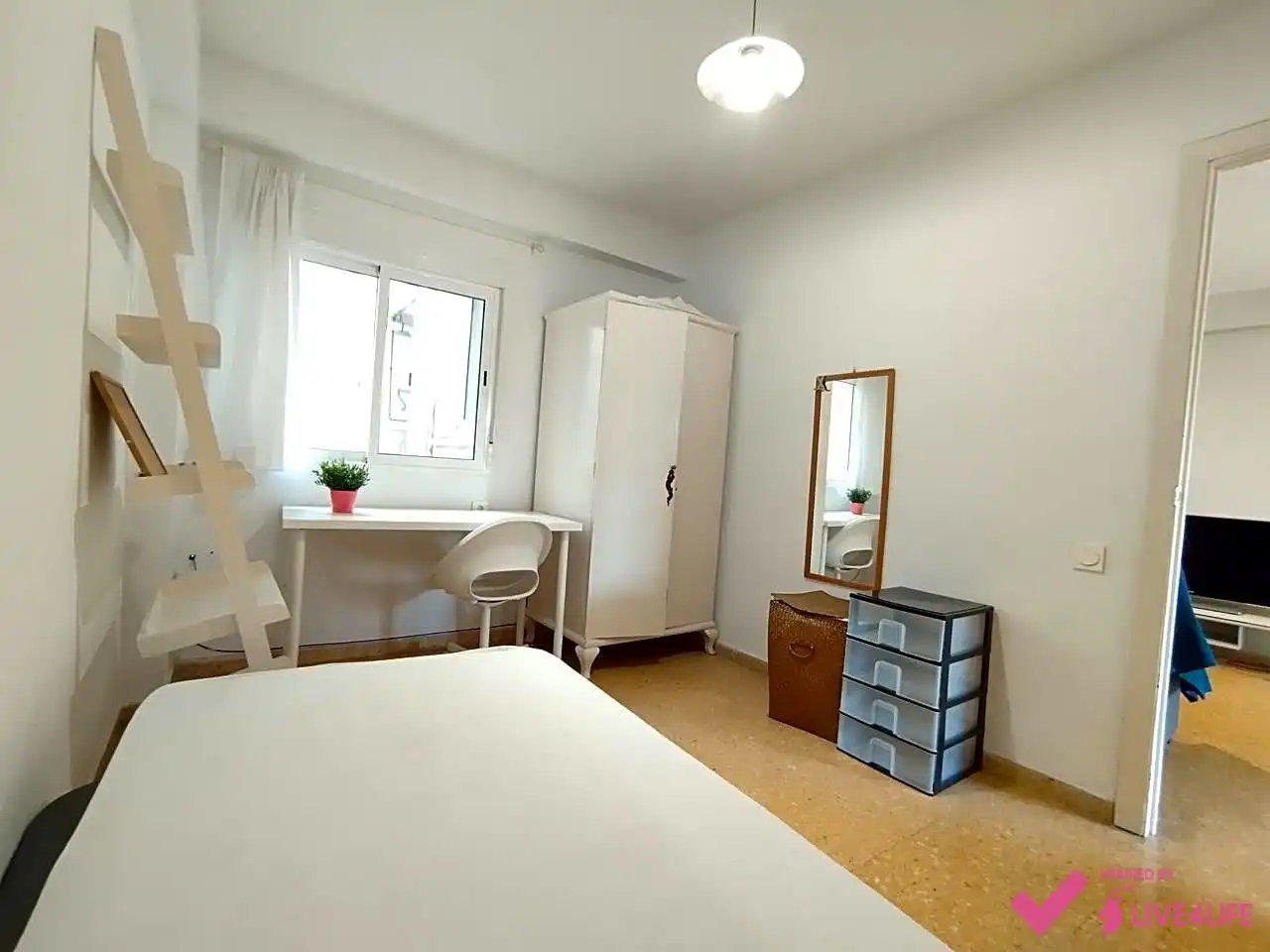 Appartamento con ascensore in affitto a calle de Ramon Llull, imagen 7
