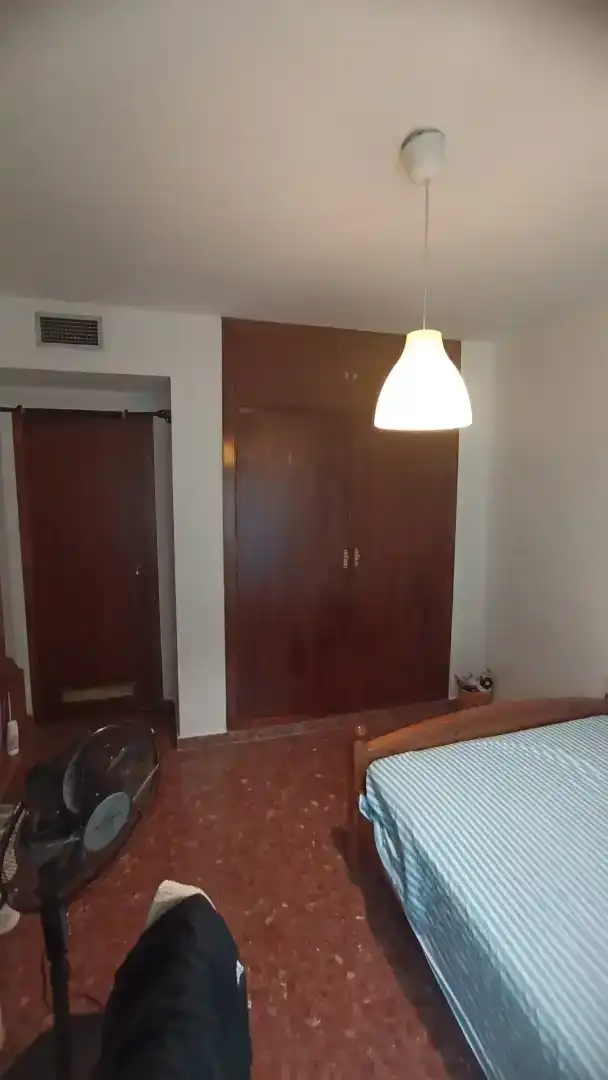 Habitación de Piso para compartir en Periurbano Oeste - Sierra