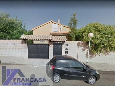 Chalet en venta en Cobisa