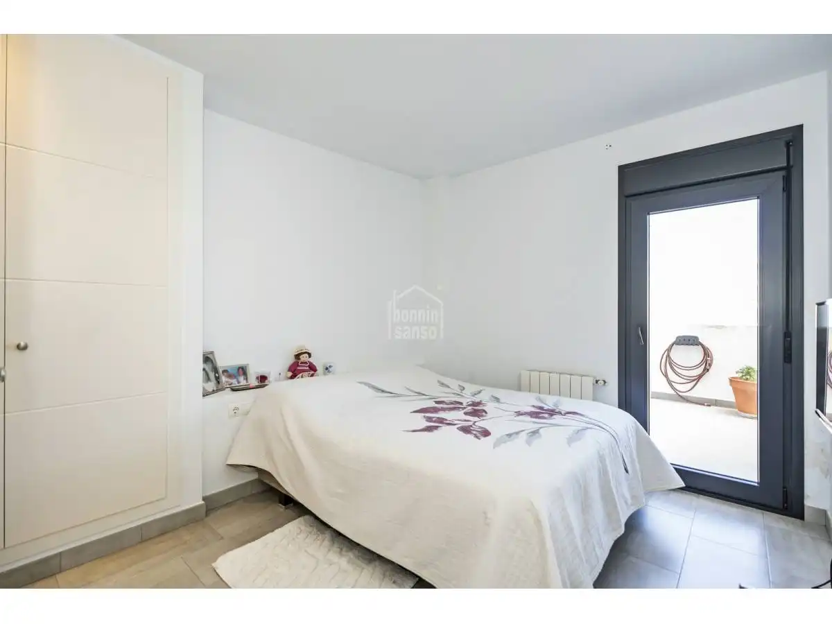 Habitación de Apartamento en venta en Maó - Mahón con Calefacción, Terraza y Piscina