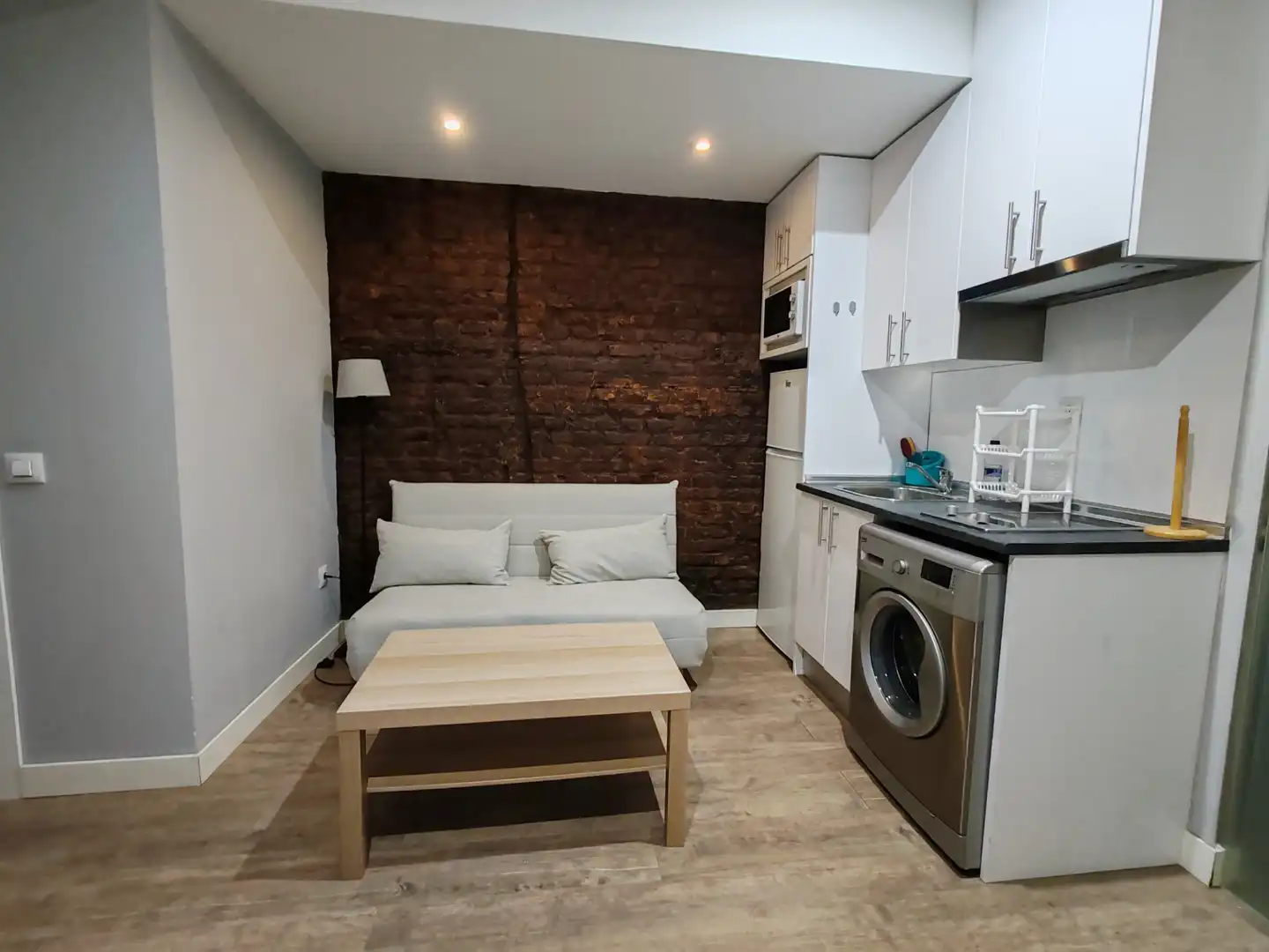 Piso en venta en Madrid con Amueblado, Lavadora y Microondas